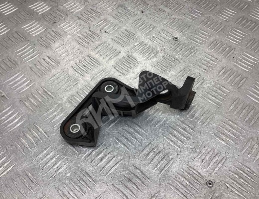 Кронштейн крепления троса КПП Volkswagen Passat B6 (3C) 2005-2010  Volkswagen Passat Passat B6 (3C) 2005-2010