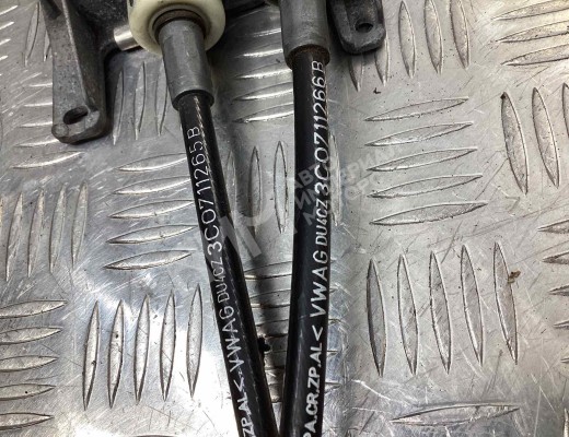 Кулиса Volkswagen Passat B6 (3C) 2005-2010  Volkswagen Passat Passat B6 (3C) 2005-2010
