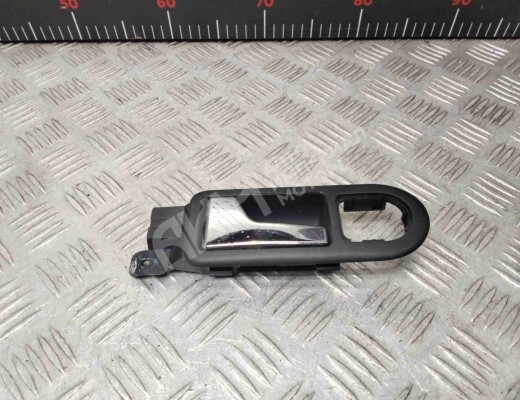 Ручка внутренняя передняя левая Volkswagen Bora (1J) 1998-2005  Volkswagen Bora Bora (1J) 1998-2005