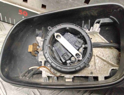 Зеркало наружное левое Volkswagen Golf IV (1J) 1997-2004  Volkswagen Golf Golf IV (1J) 1997-2004