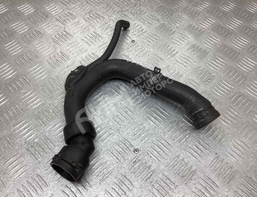 Патрубок радиатора Audi A6 C5 (4B) 1997-2001  Audi A6 A6 C5 (4B) 1997-2001