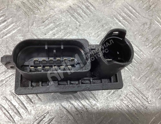Реле накала свечей BMW 3-Series (E46) 2001-2005 рестайлинг  BMW 3-Series 3-Series (E46) 2001-2005 рестайлинг