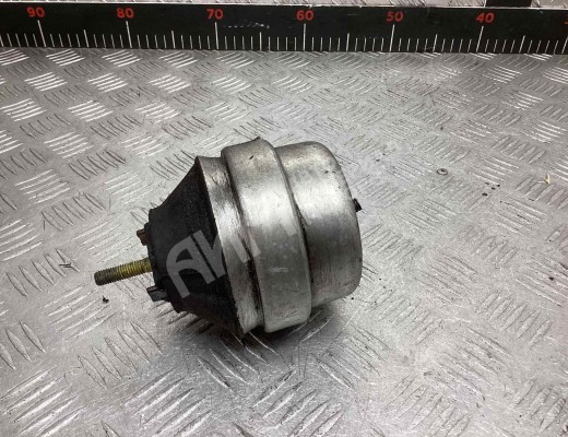 Подушка крепления двигателя Volkswagen Passat B5+ (3B) 2000-2005 рестайлинг  Volkswagen Passat Passat B5+ (3B) 2000-2005 рестайлинг