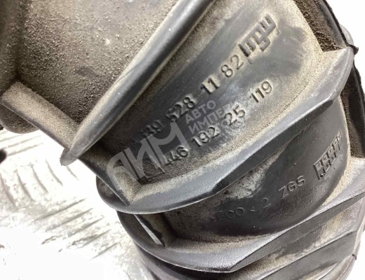 Патрубок воздушного фильтра Mercedes Vito II (W639) 2003-2010  Mercedes Vito Vito II (W639) 2003-2010