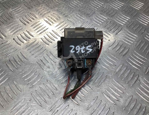 Реле накала свечей Volvo V70 I (LW) 1996-2000  Volvo V70 V70 I (LW) 1996-2000