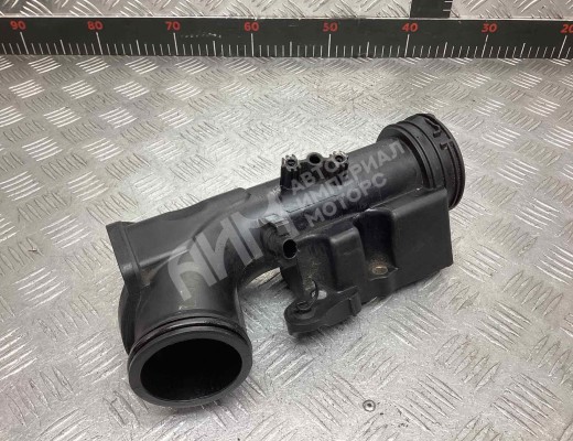 Патрубок интеркулера Mercedes Vito II (W639) 2003-2010  Mercedes Vito Vito II (W639) 2003-2010