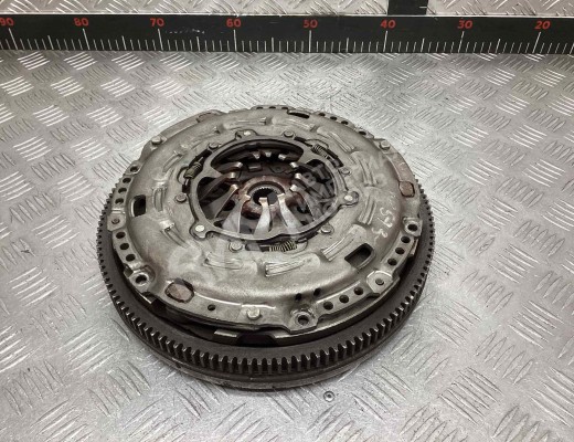 Маховик Skoda Octavia A5 (1Z) 2004-2008  Skoda Octavia Octavia A5 (1Z) 2004-2008