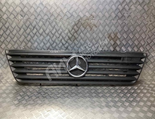 Решетка радиатора Mercedes Vario (W670) 1996-2013  Mercedes Vario Vario (W670) 1996-2013