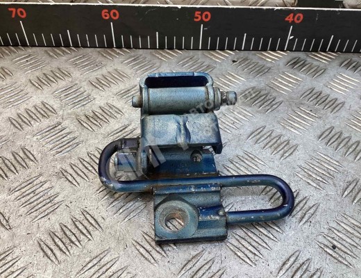 Петля двери передней правой Volkswagen Touran I (1T) 2003-2006  Volkswagen Touran Touran I (1T) 2003-2006