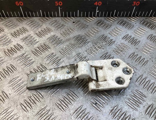 Петля двери задней левой Volkswagen Caddy III (2K) 2004-2010  Volkswagen Caddy Caddy III (2K) 2004-2010