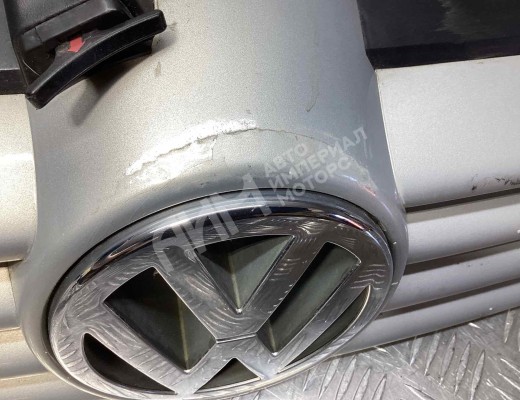 Решетка радиатора Volkswagen Bora (1J) 1998-2005  Volkswagen Bora Bora (1J) 1998-2005