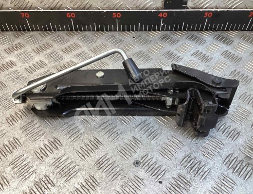 Домкрат Skoda Octavia A5 (1Z) 2008-2013 рестайлинг  Skoda Octavia Octavia A5 (1Z) 2008-2013 рестайлинг