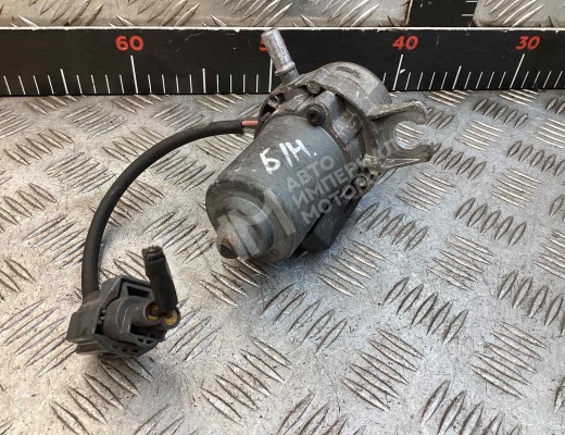 Насос вакуумный Volvo S40 II (MS) 2004-2012  Volvo S40 S40 II (MS) 2004-2012