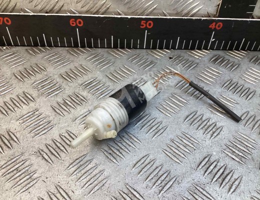 Насос (моторчик) омывателя стекла Mercedes Vario (W670) 1996-2013  Mercedes Vario Vario (W670) 1996-2013