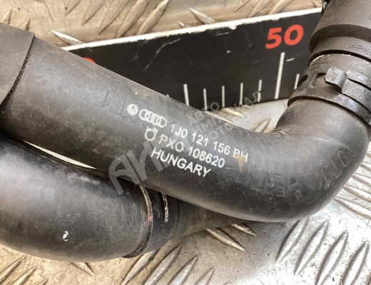 Патрубок отопителя (печки) Volkswagen Golf IV (1J) 1997-2004  Volkswagen Golf Golf IV (1J) 1997-2004