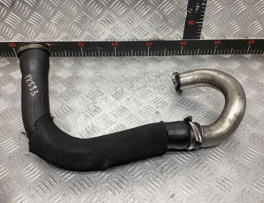 Патрубок интеркулера Opel Astra H 2007-2010 рестайлинг  Opel Astra Astra H 2007-2010 рестайлинг