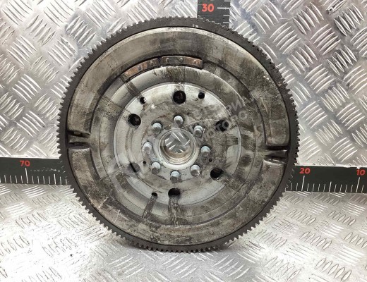 Маховик Opel Astra H 2007-2010 рестайлинг  Opel Astra Astra H 2007-2010 рестайлинг