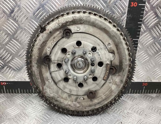 Маховик Mercedes Vito II (W639) 2003-2010  Mercedes Vito Vito II (W639) 2003-2010