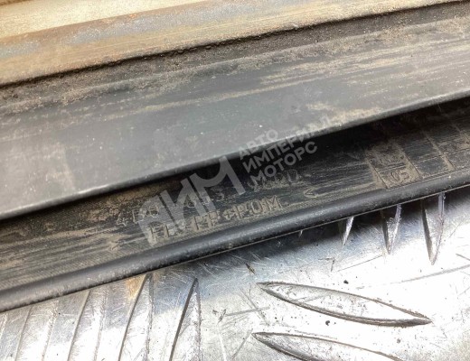 Молдинг двери передней правой Audi A6 C5 (4B) 2001-2004 рестайлинг  Audi A6 A6 C5 (4B) 2001-2004 рестайлинг