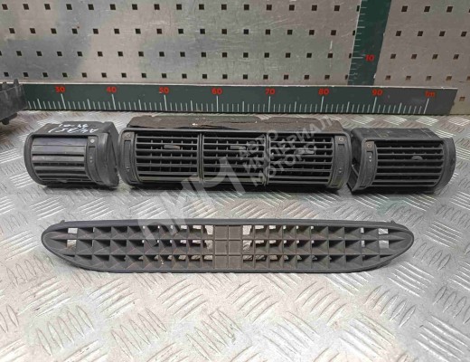Дефлектор обдува салона Audi A4 B5 (8D) 1994-1999  Audi A4 A4 B5 (8D) 1994-1999