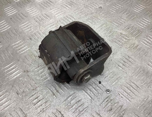 Подушка крепления КПП Volkswagen LT II (2D) 1996-2006  Volkswagen LT LT II (2D) 1996-2006