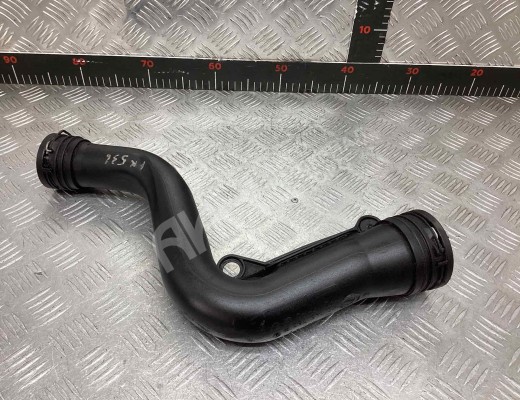 Патрубок интеркулера Volkswagen Touran I (1T) 2003-2006  Volkswagen Touran Touran I (1T) 2003-2006