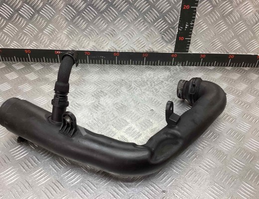Патрубок интеркулера Volkswagen Touran I (1T) 2003-2006  Volkswagen Touran Touran I (1T) 2003-2006