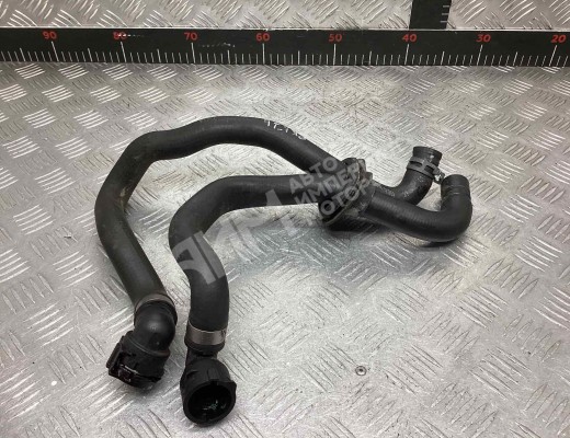Патрубок отопителя (печки) Volkswagen Passat B5+ (3B) 2000-2005 рестайлинг  Volkswagen Passat Passat B5+ (3B) 2000-2005 рестайлинг
