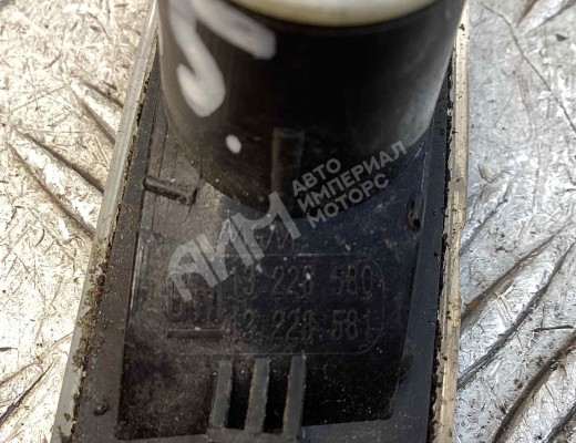 Повторитель передний левый Opel Astra H 2004-2007  Opel Astra Astra H 2004-2007
