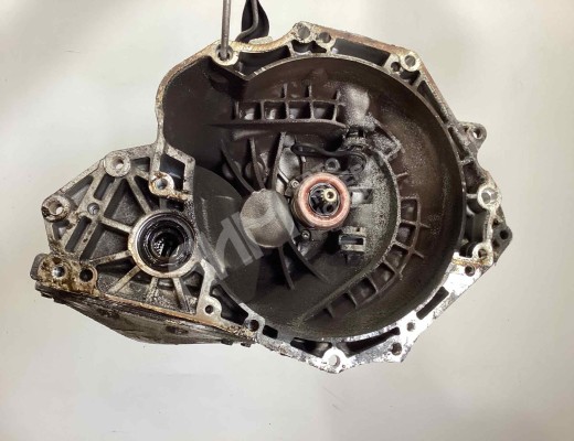 КПП механическая (МКПП) 5-ступенчатая Opel Zafira B 2005-2008  Opel Zafira Zafira B 2005-2008