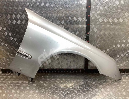 Крыло переднее правое Mercedes E (W211) 2002-2006  Mercedes E E (W211) 2002-2006