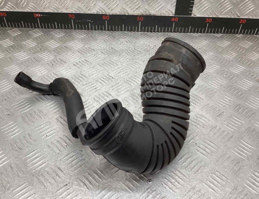 Патрубок воздушного фильтра Mercedes Sprinter I (W901-905) 1995-2006  Mercedes Sprinter Sprinter I (W901-905) 1995-2006