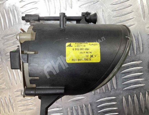 Фара противотуманная правая Audi A4 B6 (8EC, 8E5) 2000-2004  Audi A4 A4 B6 (8EC, 8E5) 2000-2004