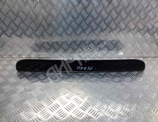 Накладка подсветки номера Chrysler Voyager IV (RG) 2001-2008  Chrysler Voyager Voyager IV (RG) 2001-2008