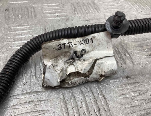 Клемма аккумулятора минус Ford Transit Connect I 2002-2009  Ford Transit Connect Transit Connect I 2002-2009