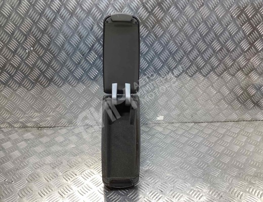 Подлокотник Audi A4 B6 (8EC, 8E5) 2000-2004  Audi A4 A4 B6 (8EC, 8E5) 2000-2004