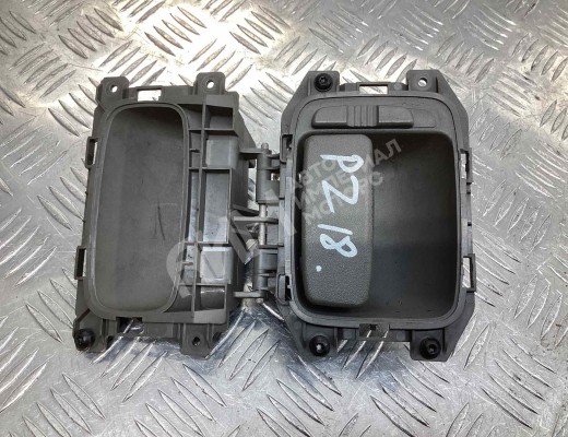 Ручка внутренняя задняя правая Volkswagen Crafter I (2E) 2006-2016  Volkswagen Crafter Crafter I (2E) 2006-2016