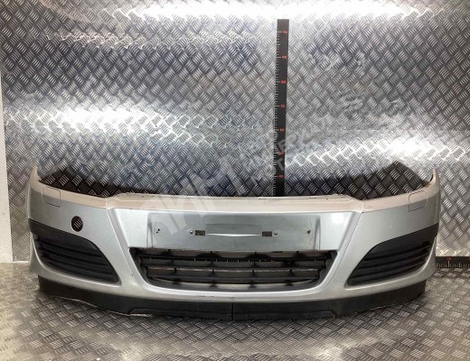 Бампер передний Opel Astra H 2004-2007  Opel Astra Astra H 2004-2007