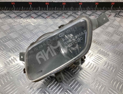 Фара противотуманная левая Volvo V70 II (SW) 2000-2008  Volvo V70 V70 II (SW) 2000-2008