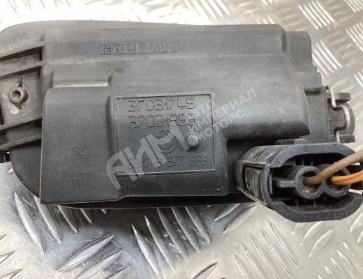 Фара противотуманная левая BMW 5-Series (E39) 1995-2000  BMW 5-Series 5-Series (E39) 1995-2000