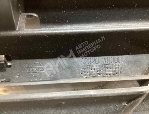 Решетка капота Nissan Primera III (P12) 2002-2008  Nissan Primera Primera III (P12) 2002-2008