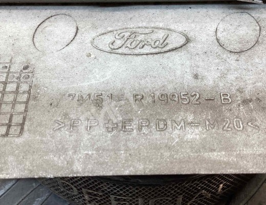 Рамка фары противотуманной правой Ford C-Max I (C214) 2007-2010 рестайлинг  Ford C-Max C-Max I (C214) 2007-2010 рестайлинг