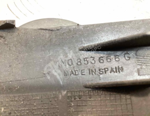 Заглушка (решетка) в бампер передний Seat Toledo II (1M) 1998-2004  Seat Toledo Toledo II (1M) 1998-2004