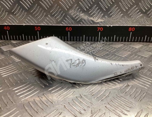 Заглушка (решетка) в бампер передний Seat Toledo II (1M) 1998-2004  Seat Toledo Toledo II (1M) 1998-2004