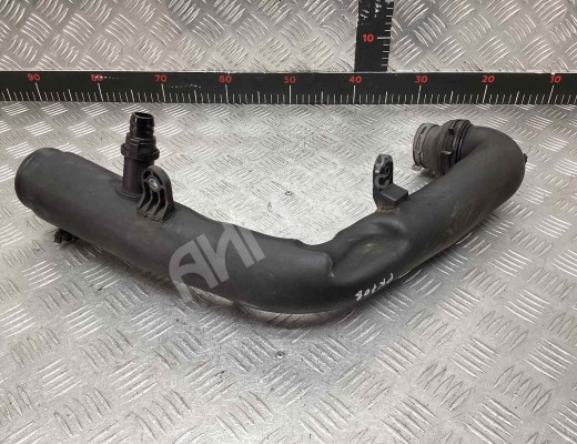 Патрубок интеркулера Volkswagen Golf+ V (5M) 2005-2014  Volkswagen Golf Plus Golf+ V (5M) 2005-2014