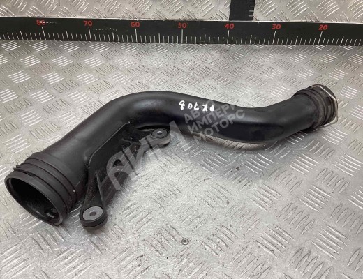 Патрубок интеркулера Volkswagen Golf+ V (5M) 2005-2014  Volkswagen Golf Plus Golf+ V (5M) 2005-2014