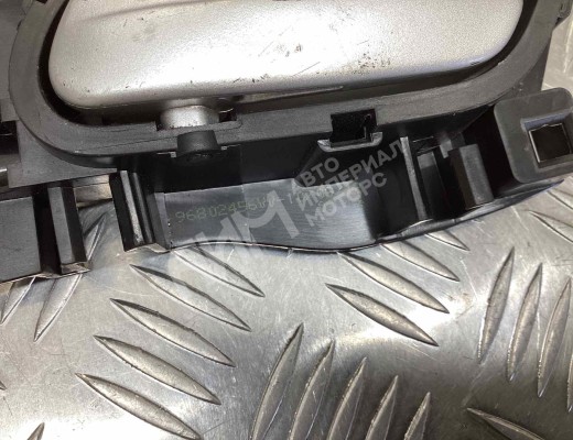 Ручка внутренняя передняя левая Peugeot 207 (WA/WC/WK) 2006-2013  Peugeot 207 207 (WA/WC/WK) 2006-2013