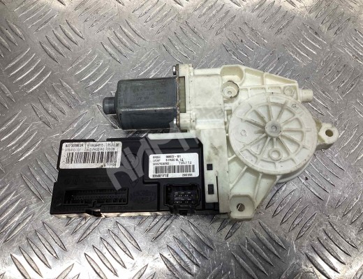 Моторчик стеклоподъемника передний правый Renault Laguna III (X91) 2007-2015  Renault Laguna Laguna III (X91) 2007-2015
