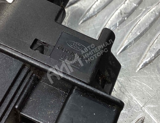 Датчик положения педали сцепления Ford Transit Connect I 2002-2009  Ford Transit Connect Transit Connect I 2002-2009