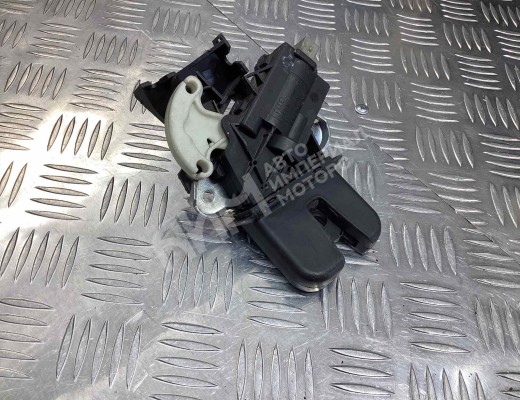Замок багажника Volkswagen Passat B6 (3C) 2005-2010  Volkswagen Passat Passat B6 (3C) 2005-2010